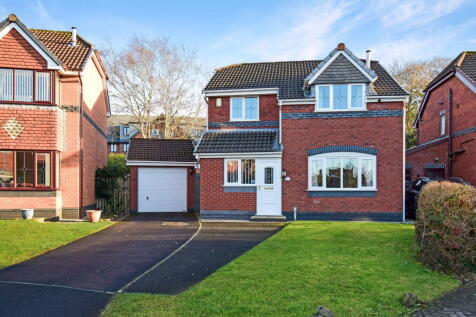 Leyland, PR25 - property photo