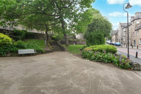 Baker St Gdns