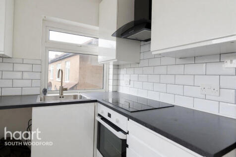 2-bed flat on Chigwell Road, Woodford green, £1,850/mo