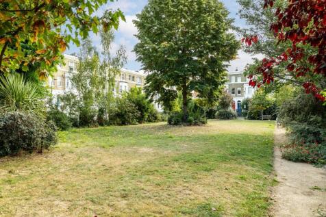 Westcroft Square-7.jpg