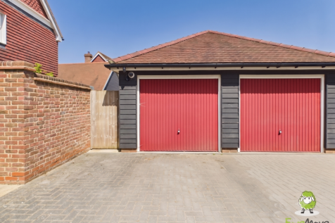 EweMove Estate Agents Basingstoke - Lattimo Walk
