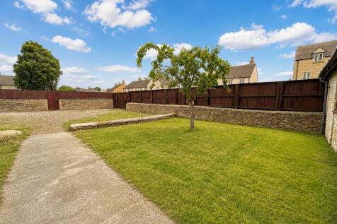 Front Garden/Parking