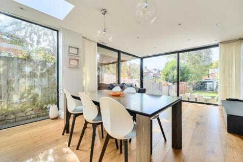 1364508-12-68e517...