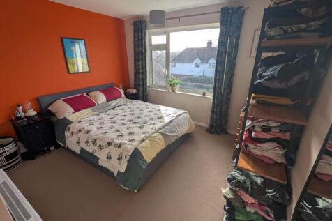 9C2B5937-1883-40E6-8