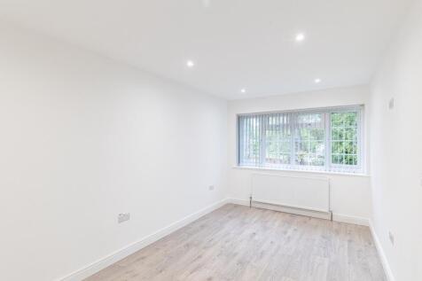 Spen Mews, West Park, Leeds, LS16 photo 4