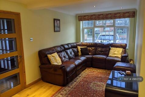 Tilehouse Way, Denham, UB9 photo 3