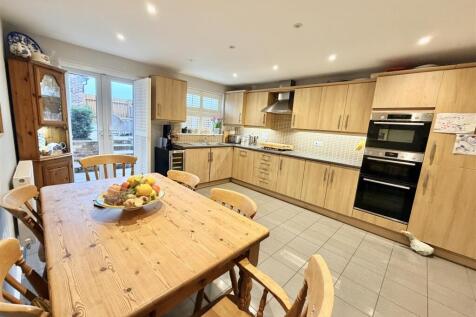 Large Dining Kitchen