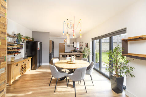 Kitchen/Dining/Family room of 5 Old Quarry Road