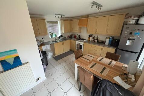 Woodfield Lane, Cambourne, Cambridgeshire photo 3