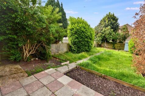 Frenchgate Road, Hampden Park, BN22 photo 4