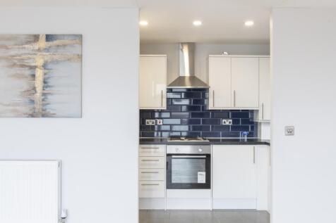 Miles Close 7 - Kitchen