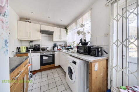 8e8b41a7-95ca-4e5...