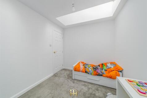 136 WILLIAM FITZGERALD WAY DUNDEE 151225 EDIT (61 