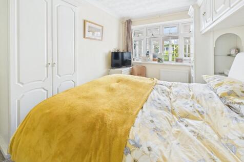 CAM05068G0-PR0011...