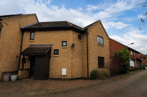 18 Eskdale Way new front shot