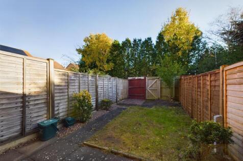 CAM01118G0-PR0143-STILL011.jpg