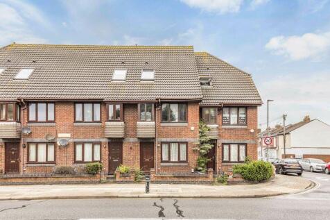 Southsea, PO4 - property photo