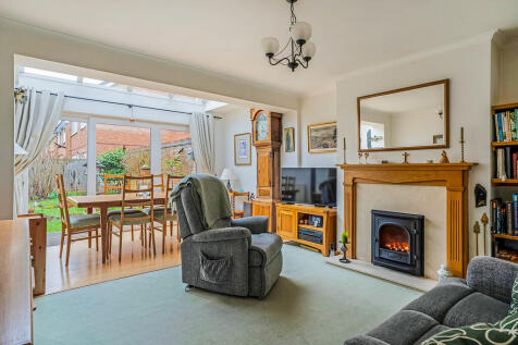 sitting dining ro...