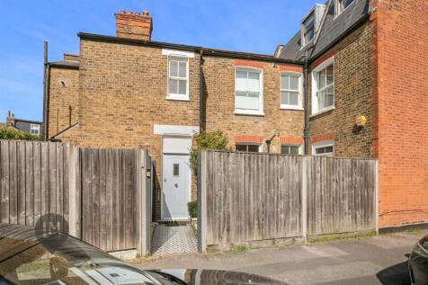 Durnsford Road 290 GFF (WLM)-20.jpg