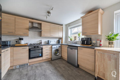 4f8cd946-5124-458...