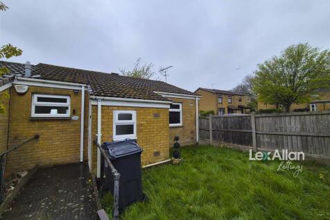 Lysander Road Rubery 2.jpg
