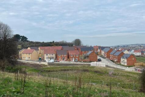 427 &amp; 428 across pond.jpg