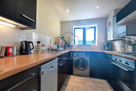 TWO BEDROOM FLAT IN FELTHAM