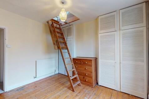 Bedroom 1 - With ...