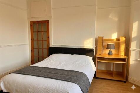 Shaftesbury Road, BH8 photo 5