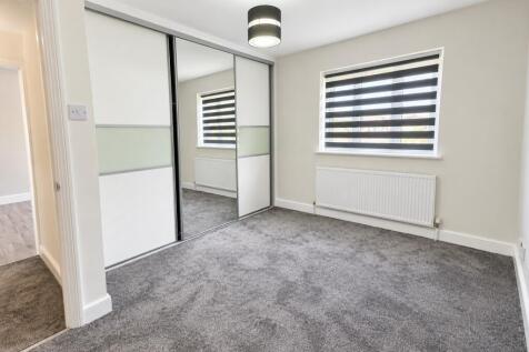 Layard Road, Enfield photo 4