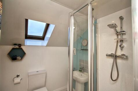 Bedroom 5** En Suite