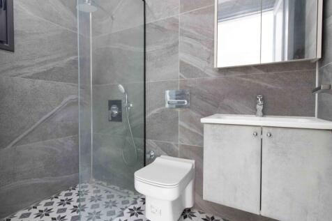 3-bedroom contemporary designed LUXURY villa + private swimming pool + underfloor heating infrastructure + cinema room Image 9999 14