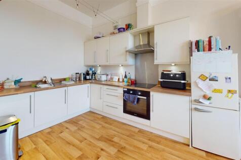 Oliver Road, 21 Kitchen