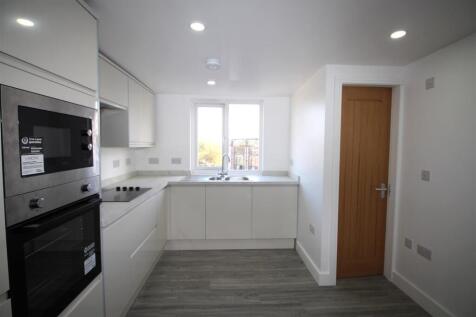 1-bed flat on 478A Cheetham Hill Road, Manchester, £1,350/mo