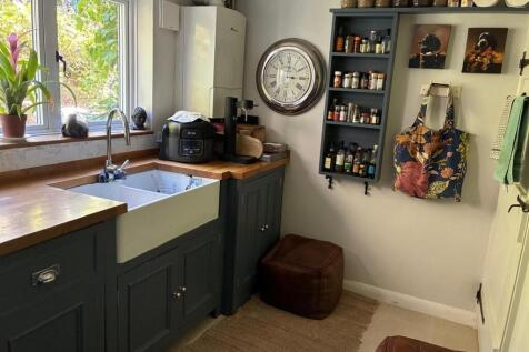 Kitchen new.jpg