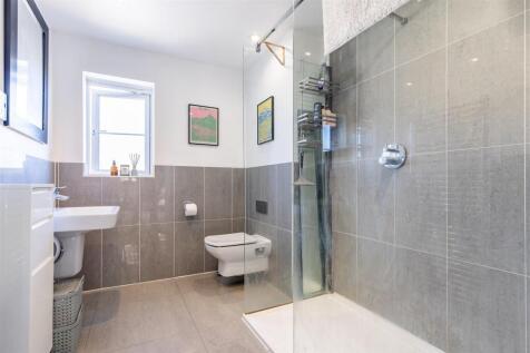 1 Boleyn Row  (26).jpg