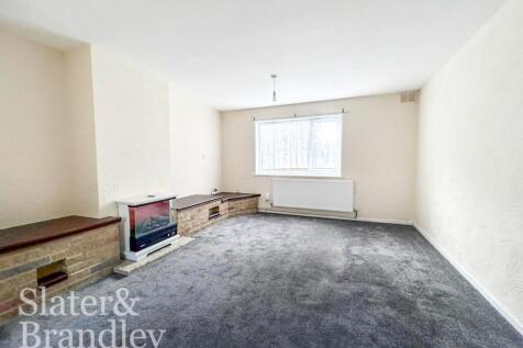 Clayfield Close, Nottingham, NG6 photo 4