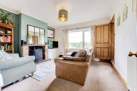 7 High Street, Rushton-11.jpg