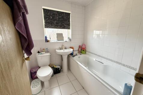Rowan Drive, Heybridge, Essex photo 5