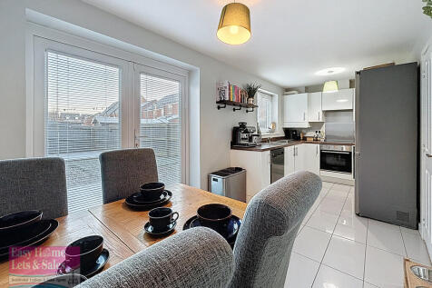 Kitchen/Dining Ro...