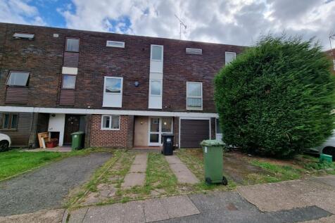 4-bed terraced on 90 Shrubland Street, Leamington Spa, £2,560/mo