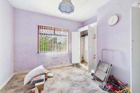 17 - Pair of Houses for Auction, Bishopsworth.jpg