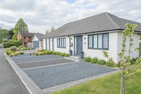 Cobham Road Oldswinford 1.jpg