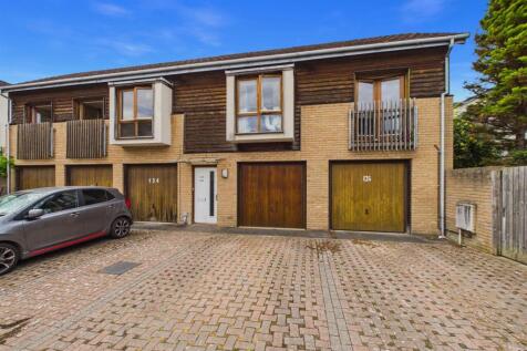 Garage &amp; Parking