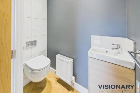 CAM03522G0-PR0216-STILL018