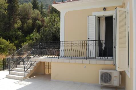 Outdoor terrace area