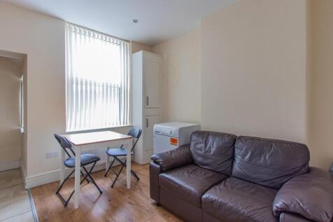 Colum Road, Cathays photo 3