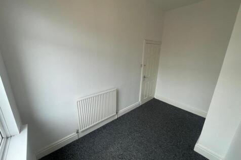 Bedroom 2.jpg