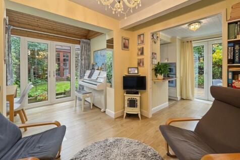 Family Room/Dining