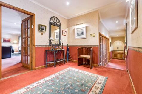 4 bed, 4 bath Detached in Glasgow - Photo 15